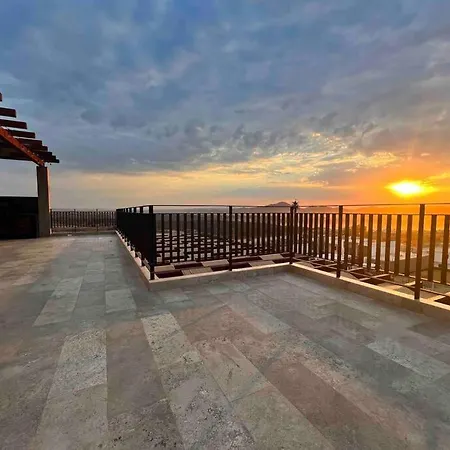 Penthouse With Panoramic Terrace And Pool Apartment
